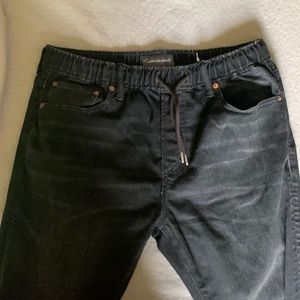 AMERICAN EAGLE MENS SIZE M BLACK JEAN JOGGER